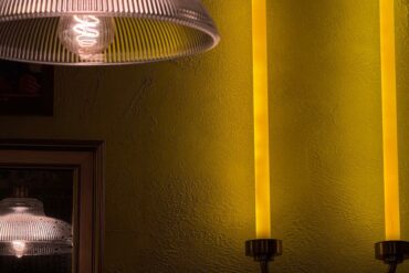 Astuces d'éclairage pour agrandir un espace : guide complet